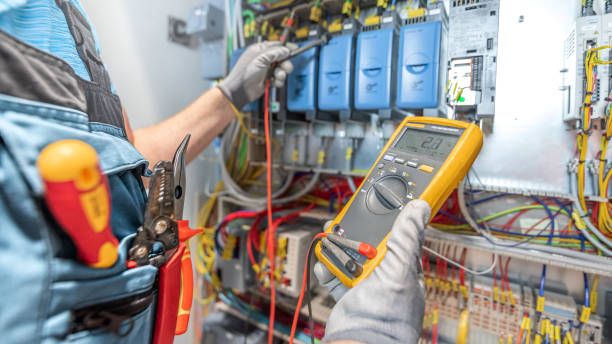 Best Affordable Emergency Electrician  in Kearney, MO